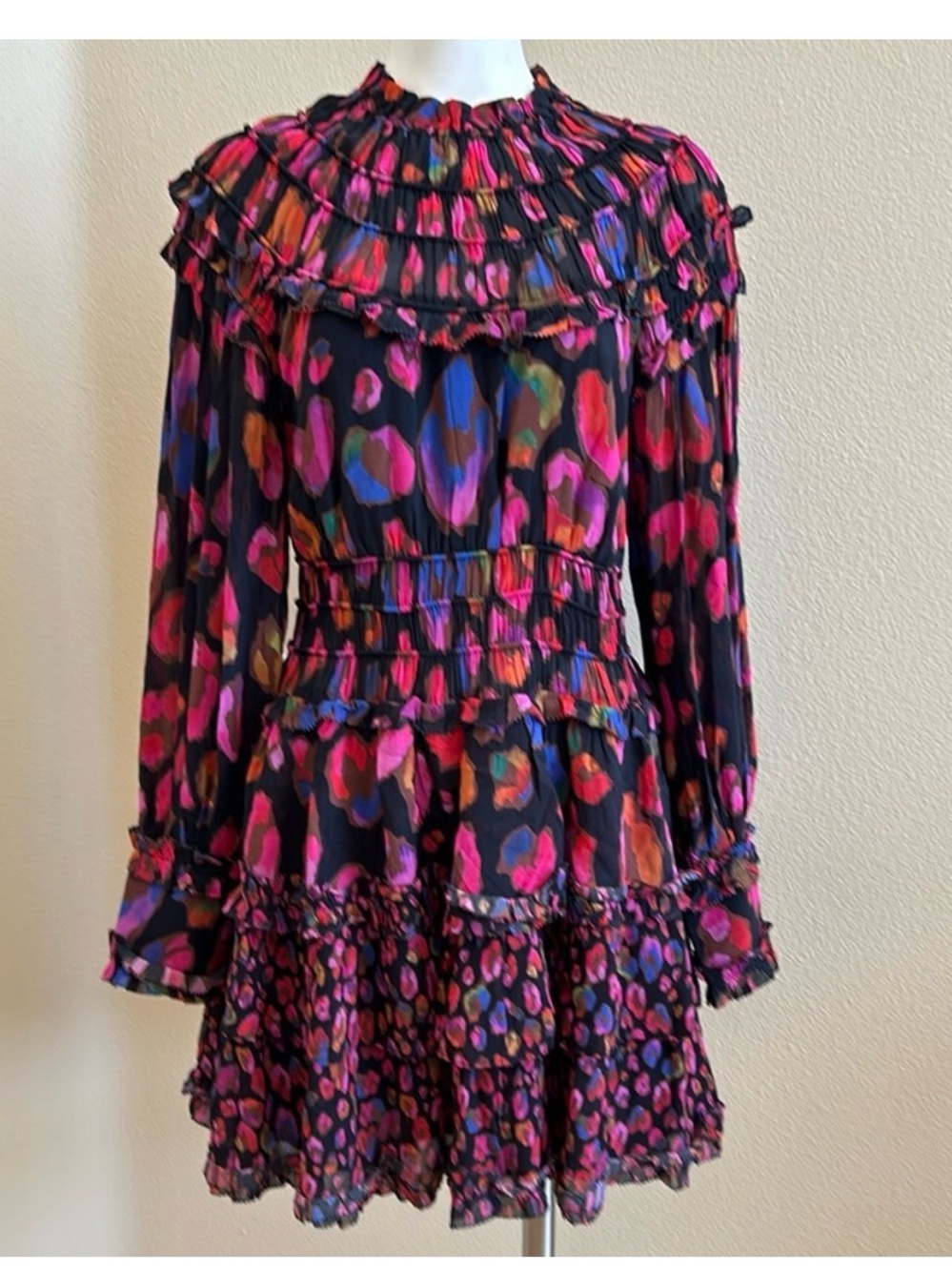 FARM Rio 
Medium Black Iridescent Leopard Print Mini Dress Long Sleeves